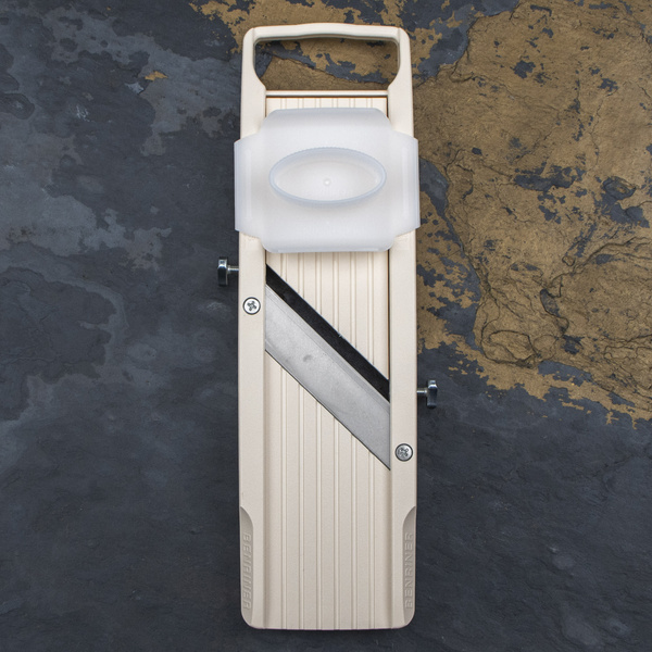 Benriner Clasic Mandolina do warzyw 64 mm Beige