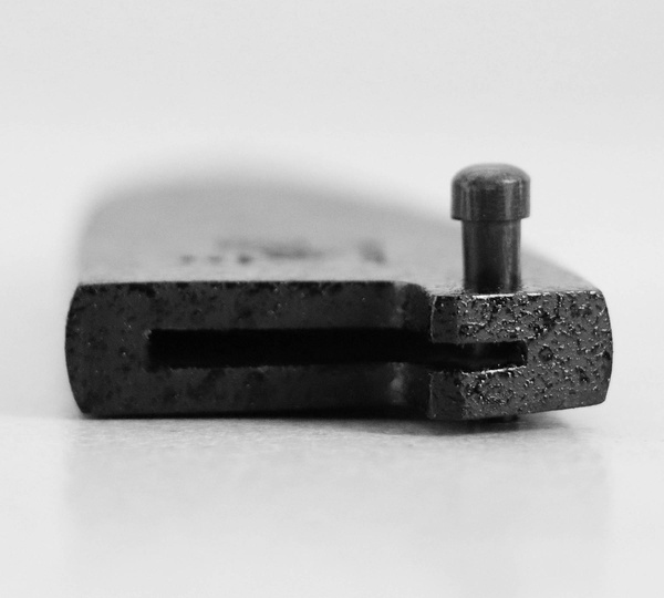 Dreweniana Saya Black ochraniacz na nóż do obierania 9 cm