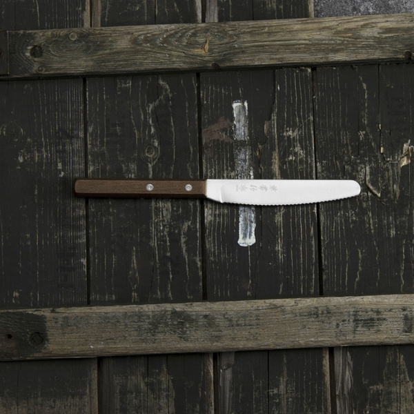 Kanetsune AUS-8 Nóż kuchenny uniwersalny ząbkowany 11 cm