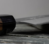 Hideo Kitaoka Shirogami Black Nóż Oktagon Yanagi 30 cm