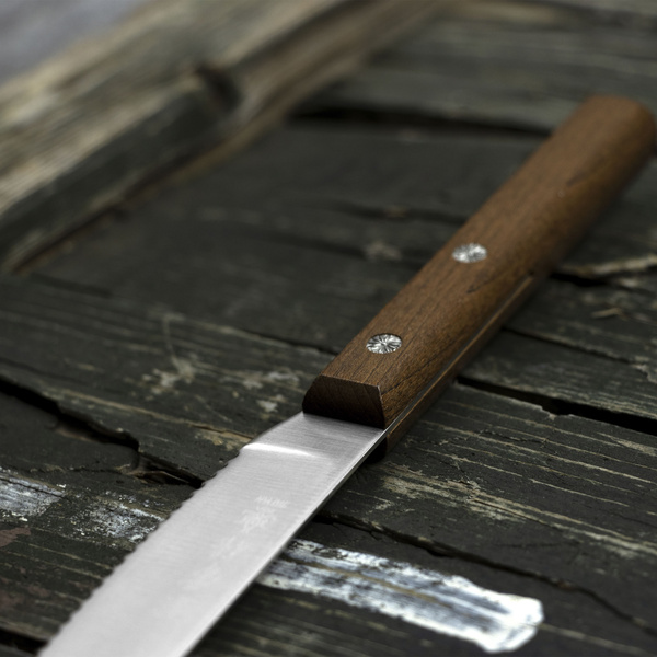 Kanetsune AUS-8 Nóż kuchenny uniwersalny ząbkowany 11 cm