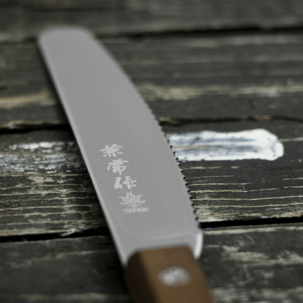 Kanetsune AUS-8 Nóż kuchenny uniwersalny ząbkowany 11 cm