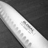 Nóż Santoku żłobiony 18 cm | Global G-80
