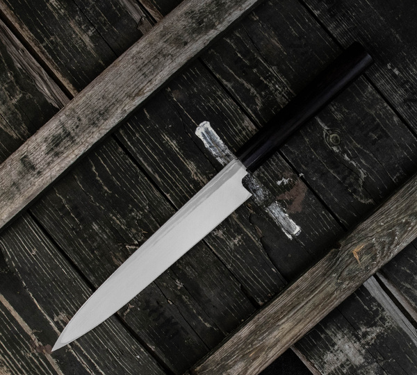 Hideo Kitaoka Shirogami Satin Damascus Nóż Yanagi Sashimi 21 cm
