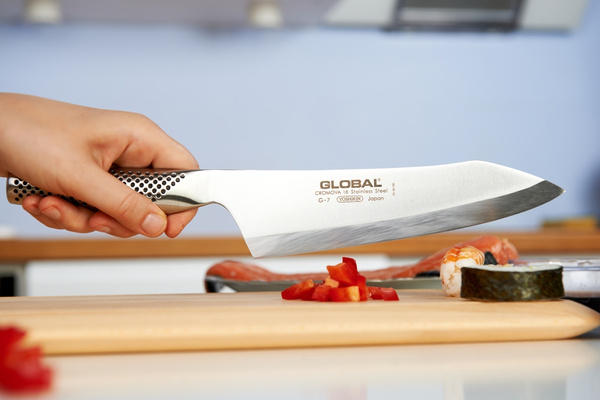 Nóż orientalny Deba 18 cm (praworęczny) | Global G-7R