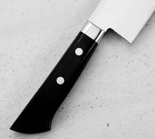 Satake Unique AUS-8 Nóż Santoku 17 cm