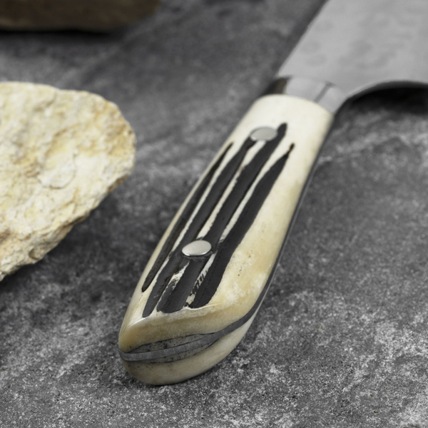 Takeshi Saji SRS-13 Jeleni róg Ręcznie kuty nóż Santoku 18 cm
