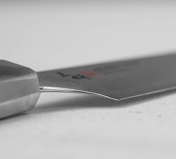 Mcusta Zanmai Beyond Aogami Super Nóż uniwersalny 15cm