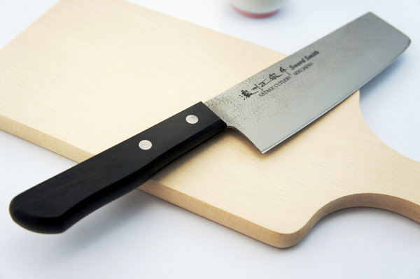 Satake Nashiji Black Pakka Nóż Nakiri 16 cm