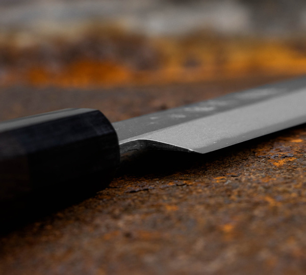 Hideo Kitaoka Shirogami Black Oktagon Nóż Yanagi 21 cm